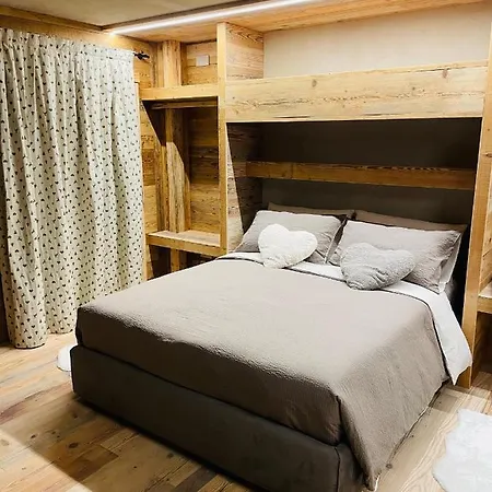 Residenza Dell'aquila - アパート Vezza dʼOglio